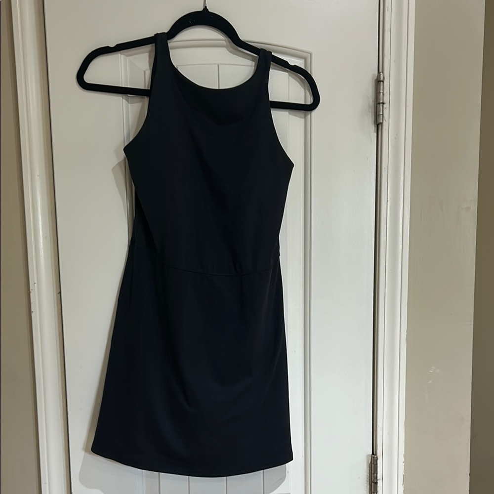 Elegant Black Sleeveless Dress